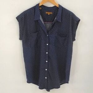 Jachs Girlfriend button down medium navy white print short sleeve front pockets